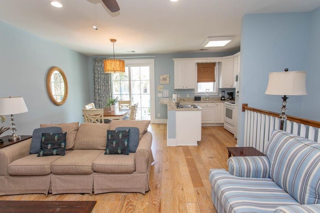 4921 Cinzia Ln. Photo 18