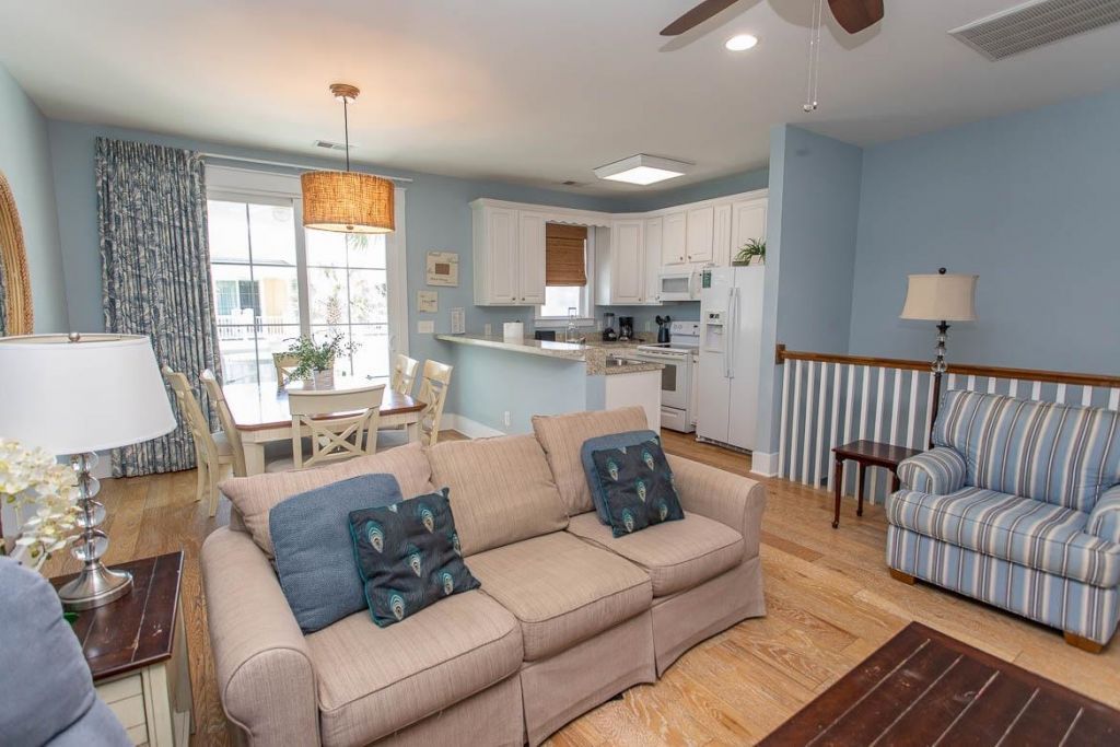 4921 Cinzia Ln. Photo 19