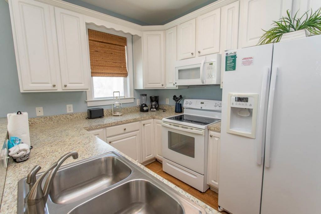 4921 Cinzia Ln. Photo 22