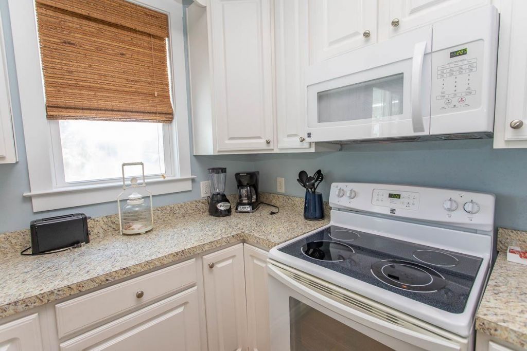 4921 Cinzia Ln. Photo 24