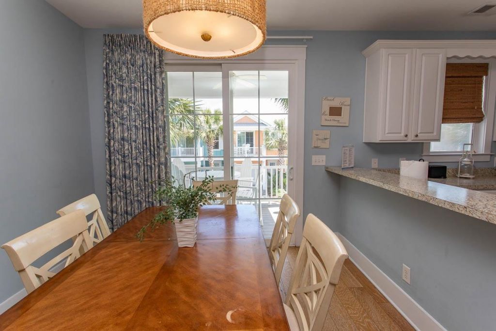 4921 Cinzia Ln. Photo 29