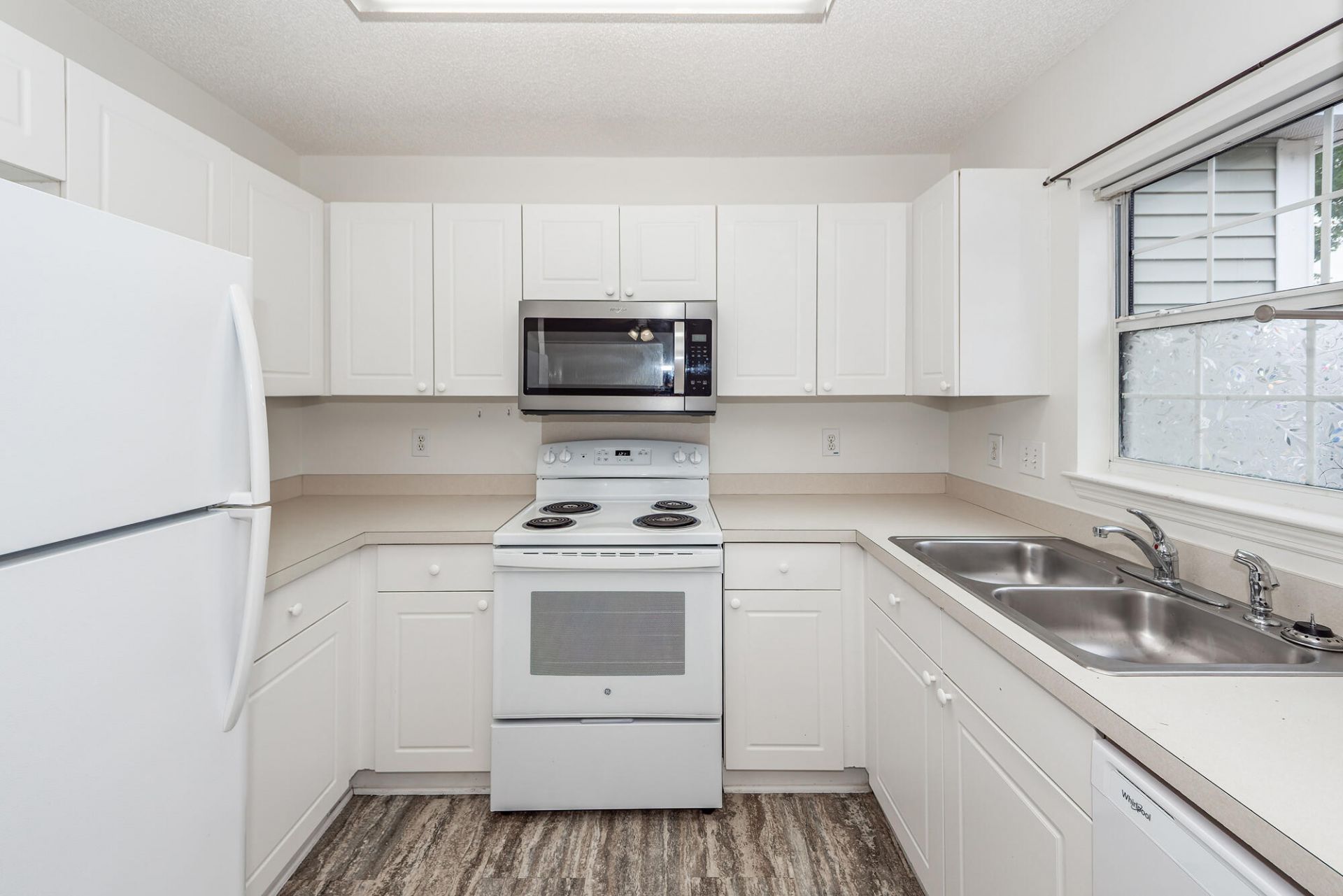 574 Carters Grove Road Photo 12