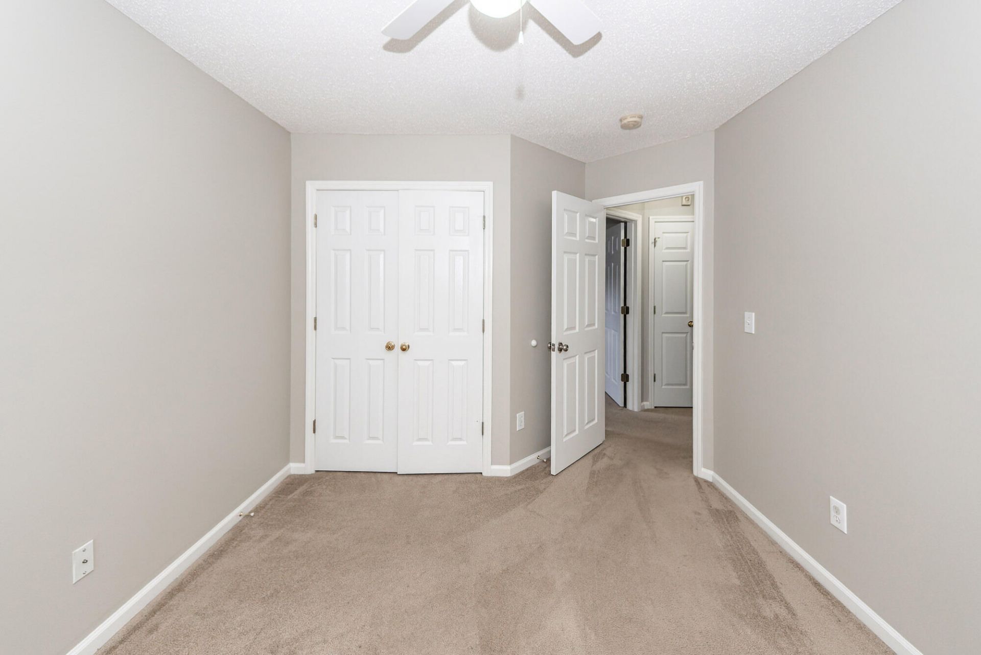 574 Carters Grove Road Photo 16