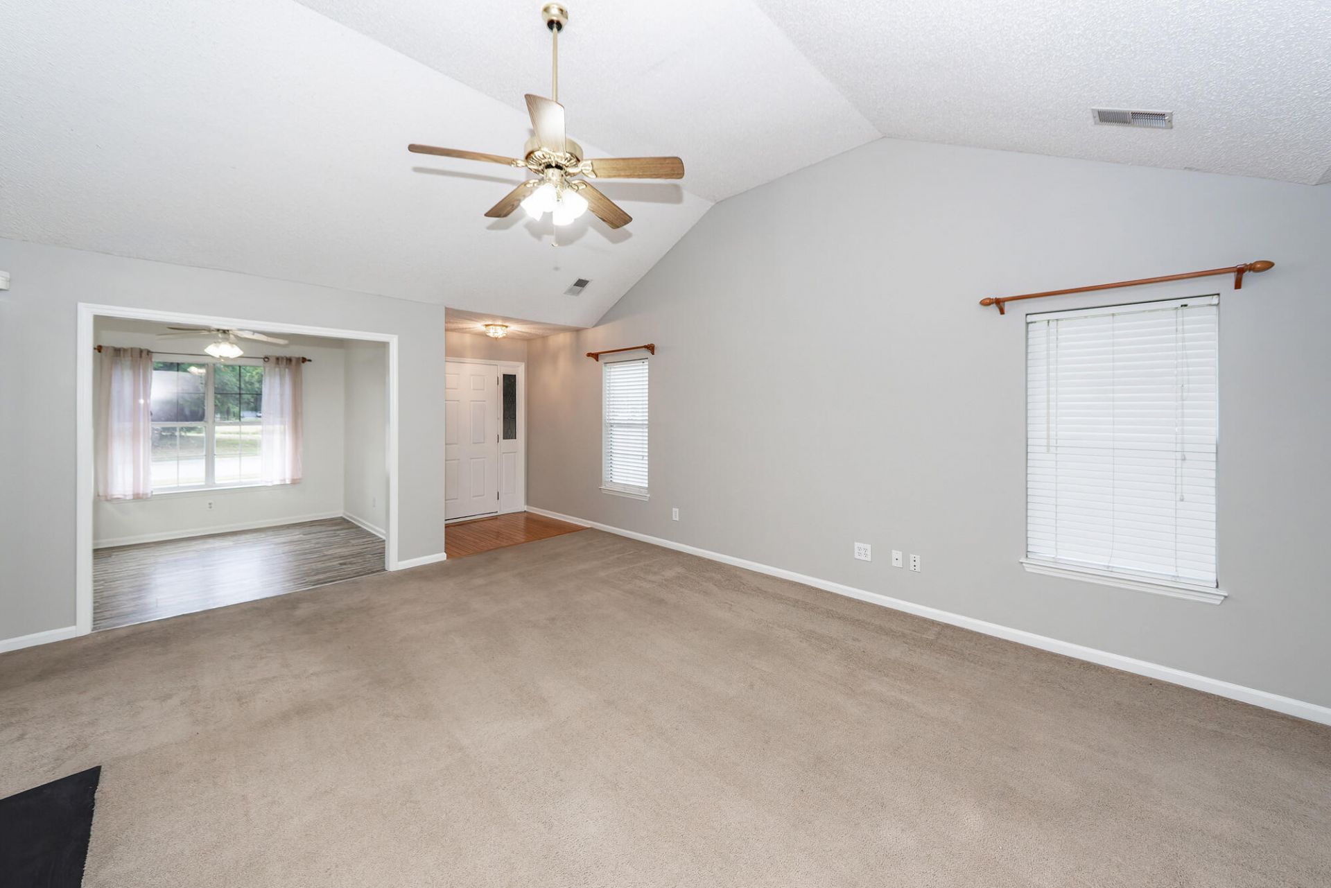 574 Carters Grove Road Photo 8