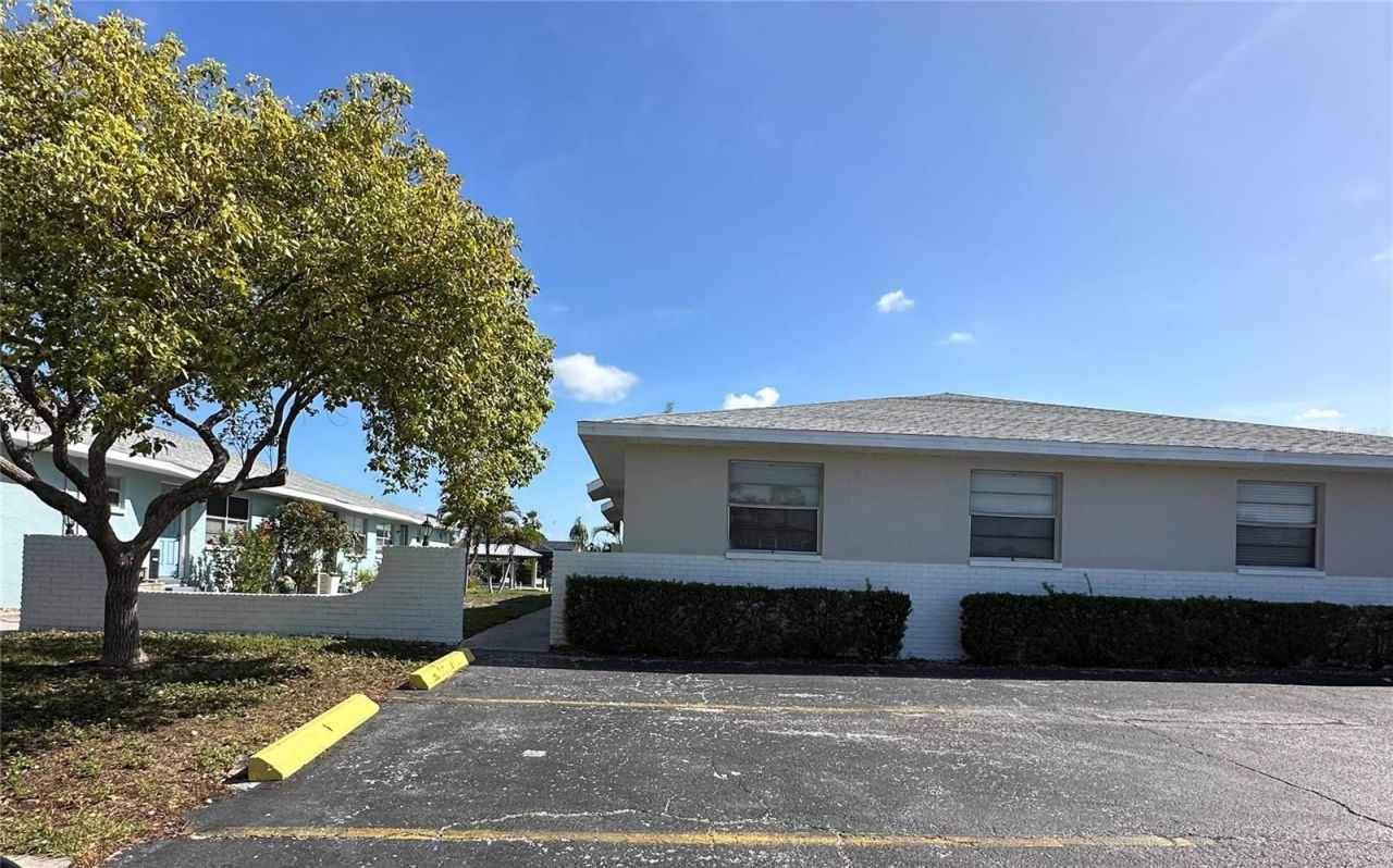 1025 Apollo Beach Boulevard, Unit D, Apollo Beach, FL 33572 Photo