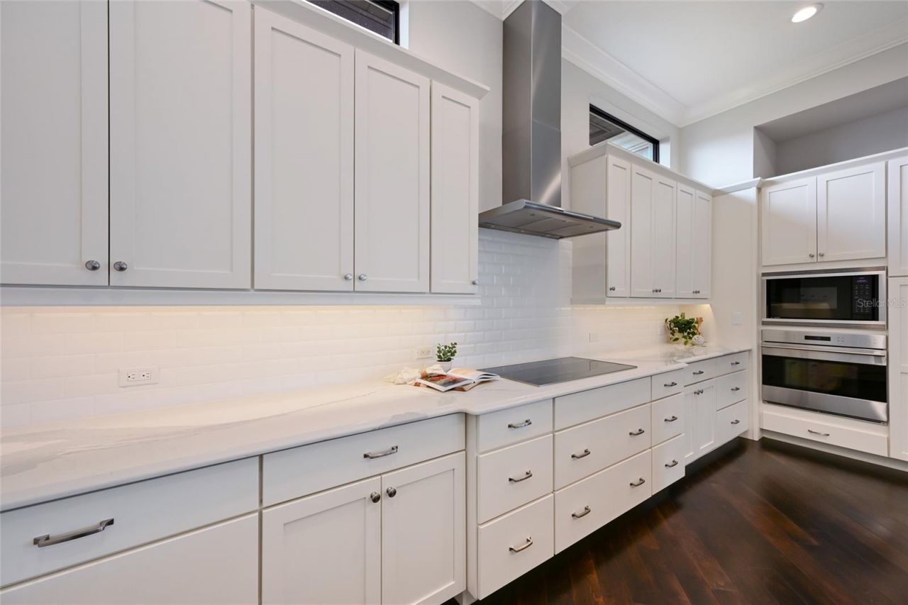 8411 Broadstone Court, Bradenton, FL 34202 Photo