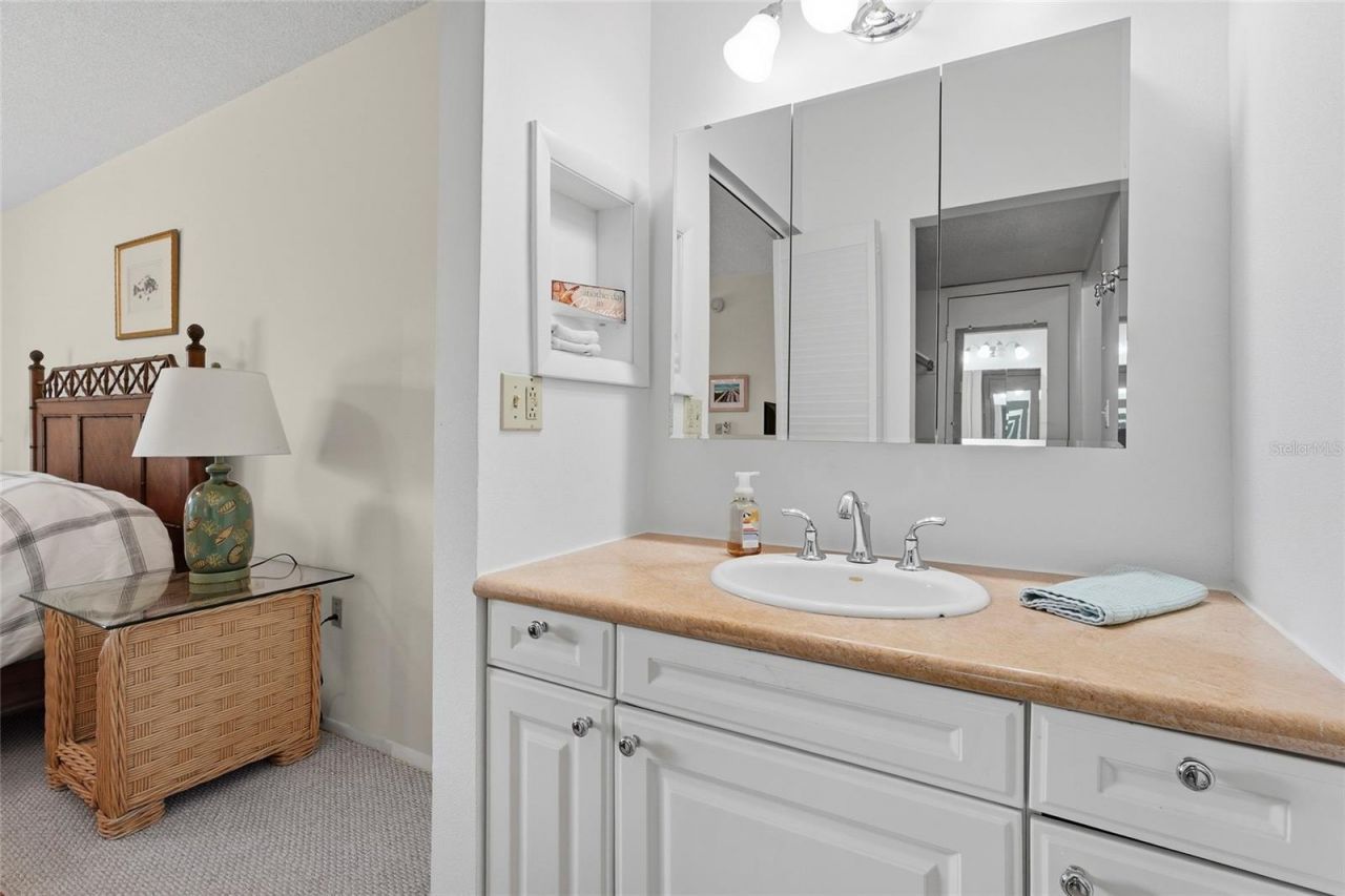 3240 Gulf Of Mexico Drive , Unit B104, Longboat Key, FL 34228 Photo