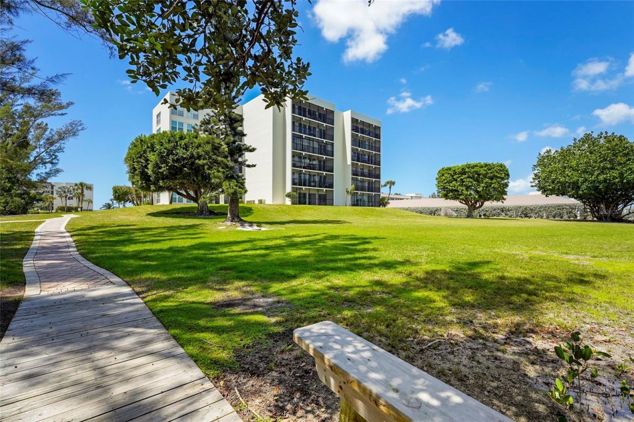 3240 Gulf Of Mexico Drive , Unit B104, Longboat Key, FL 34228 Photo