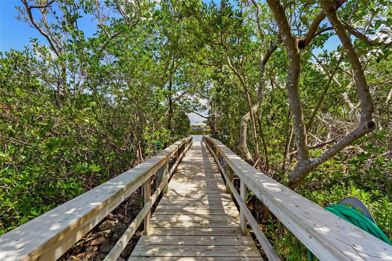 3240 Gulf Of Mexico Drive , Unit B104, Longboat Key, FL 34228 Photo