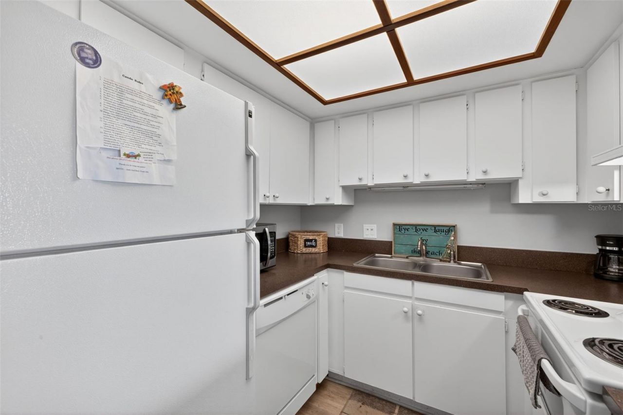 19451 Gulf Boulevard, Unit 204, Indian Shores, FL 33785 Photo