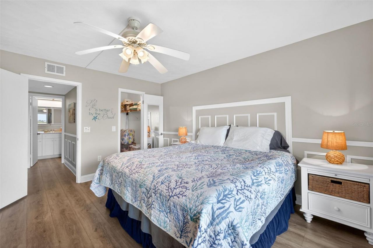 19451 Gulf Boulevard, Unit 204, Indian Shores, FL 33785 Photo