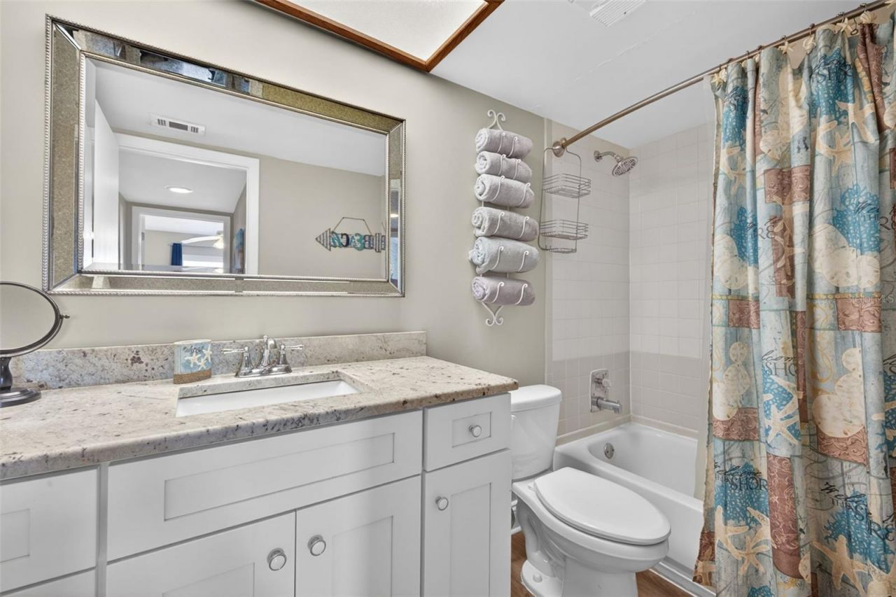 19451 Gulf Boulevard, Unit 204, Indian Shores, FL 33785 Photo