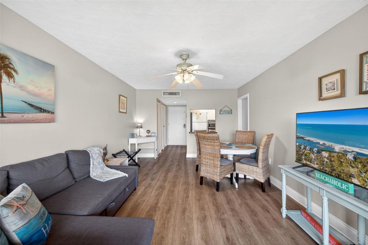 19451 Gulf Boulevard, Unit 204, Indian Shores, FL 33785 Photo