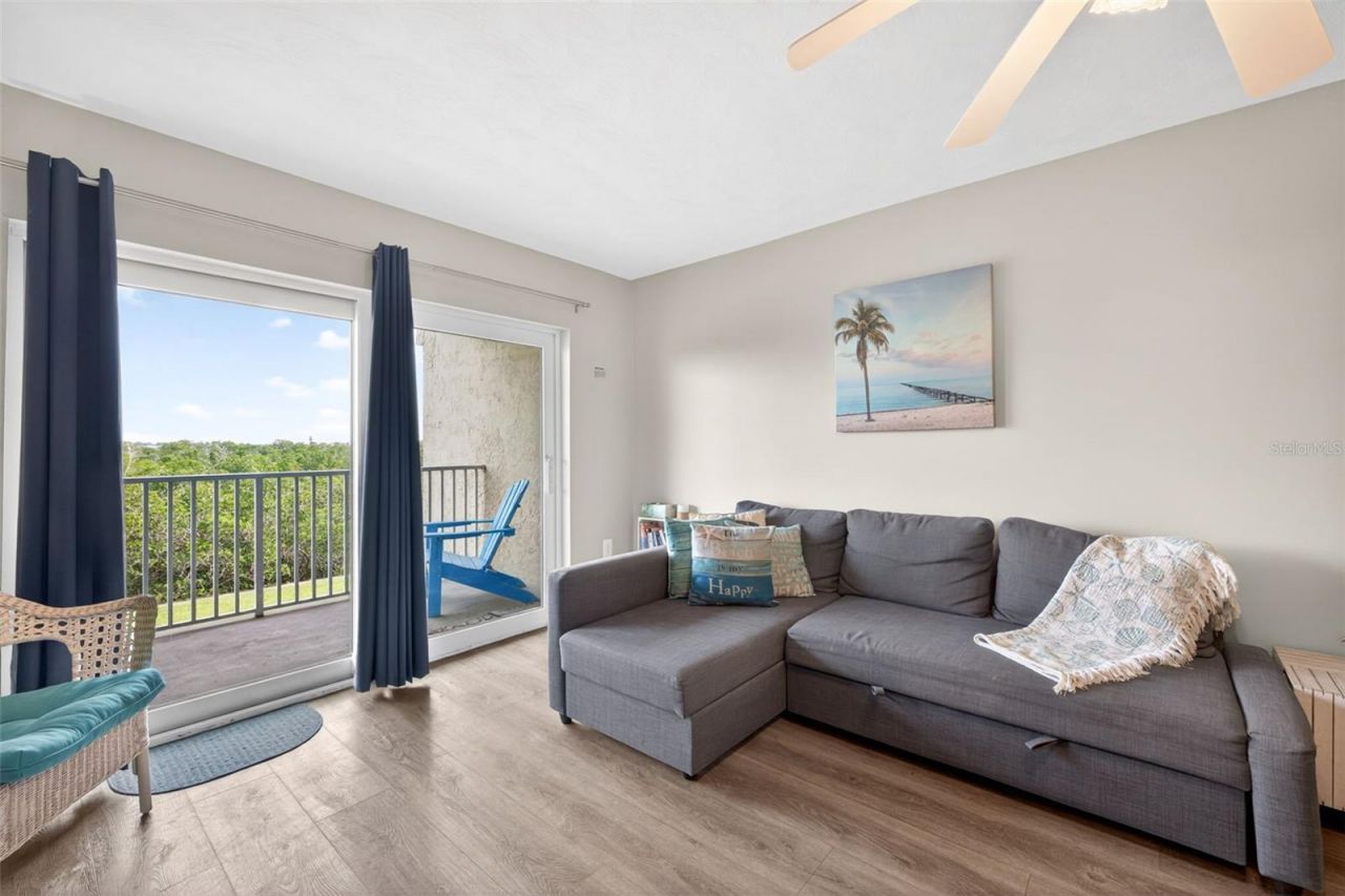 19451 Gulf Boulevard, Unit 204, Indian Shores, FL 33785 Photo