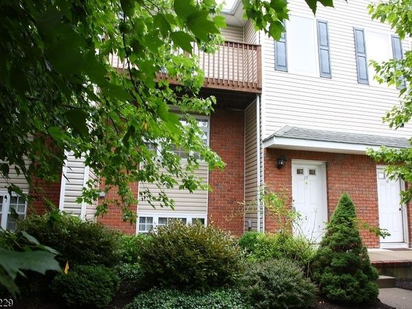 17 Castle Drive Ondo, Berkeley Heights, NJ 07922