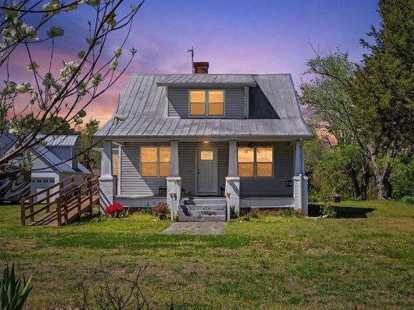 4809 Coles Point Road, HAGUE, VA 22469