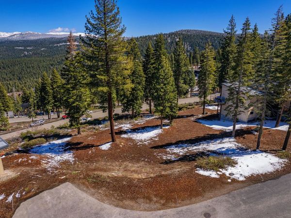 15152 Boulder Place, Truckee, CA 96161