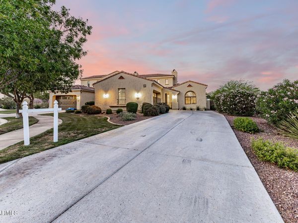 3653 N HOOPER Court, Buckeye, AZ 85396