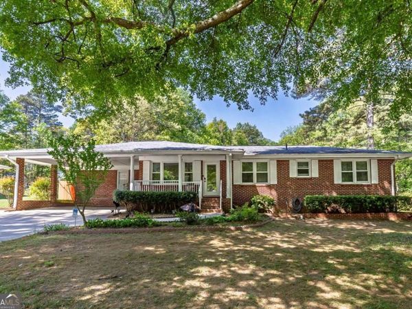 6696 Starling Drive SW, Mableton, GA 30126