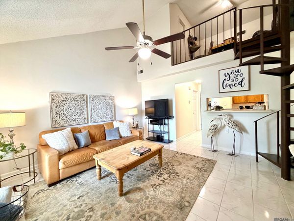 9135 Ridge Oak Dr, Baton Rouge, LA 70810