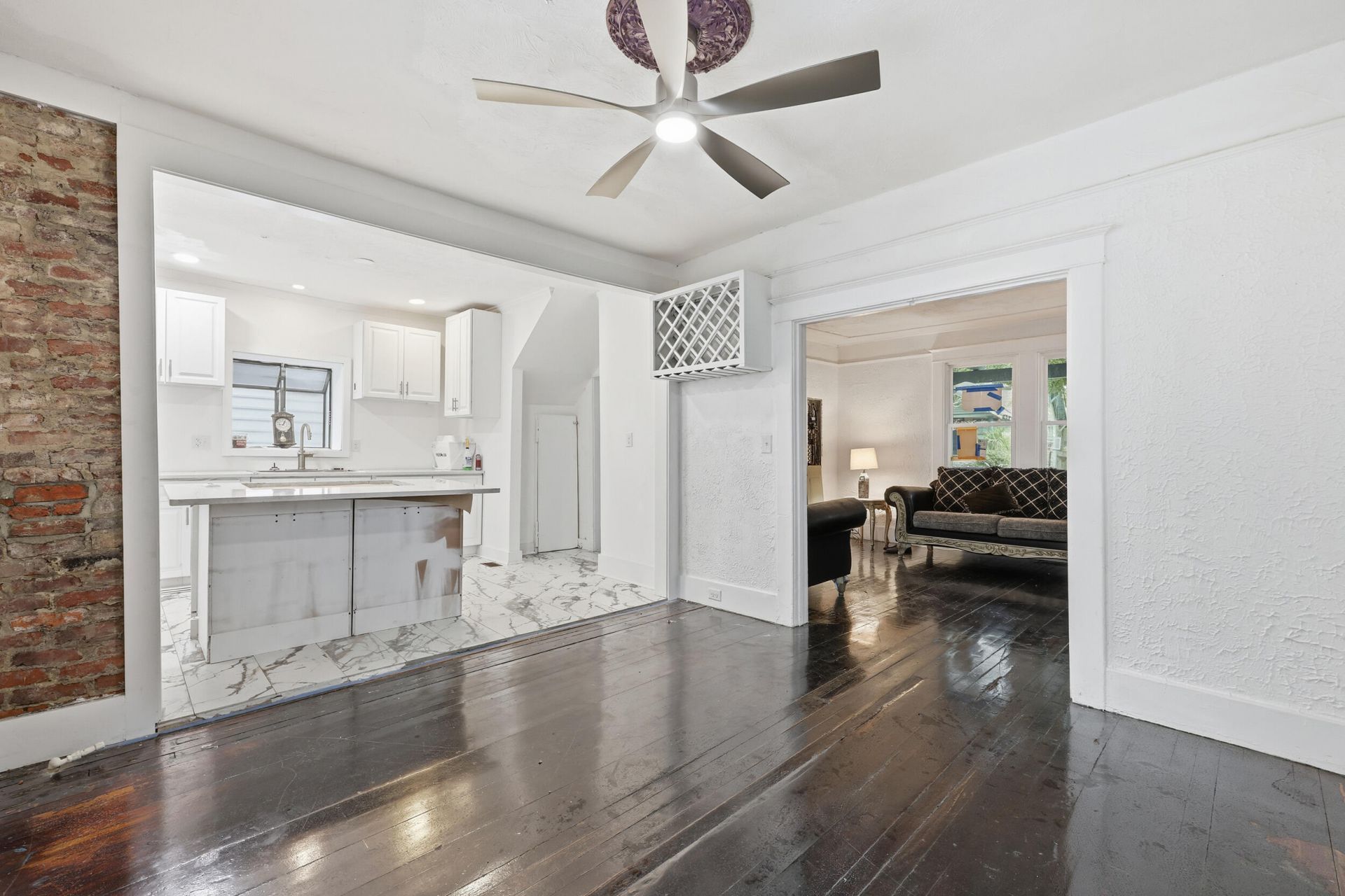 15 Poplar Street Photo 16