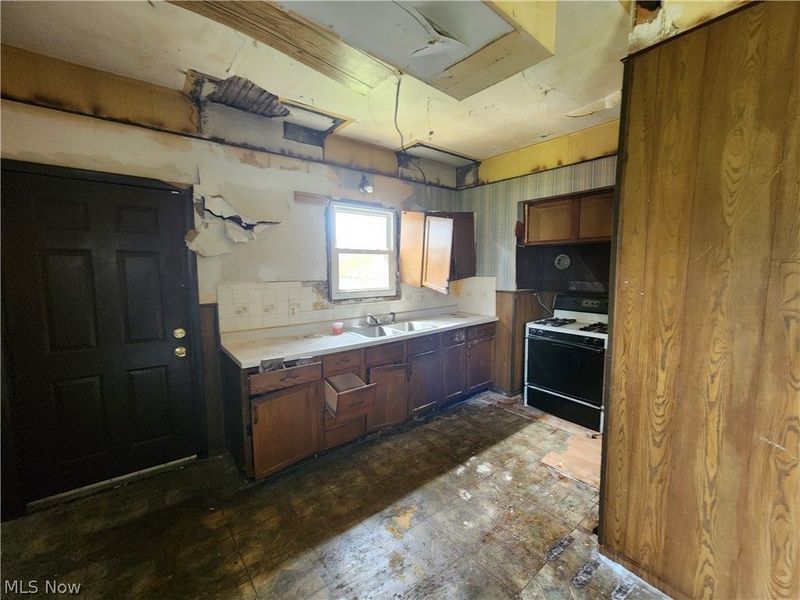 611 Cohasset Drive, Youngstown, OH 44511 Photo 6