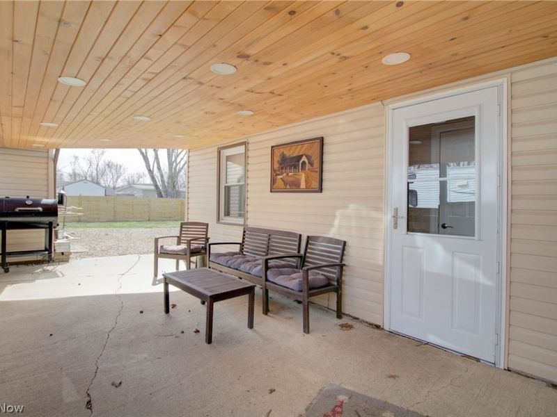 12123 National Drive, Grafton, OH 44044 Photo 27