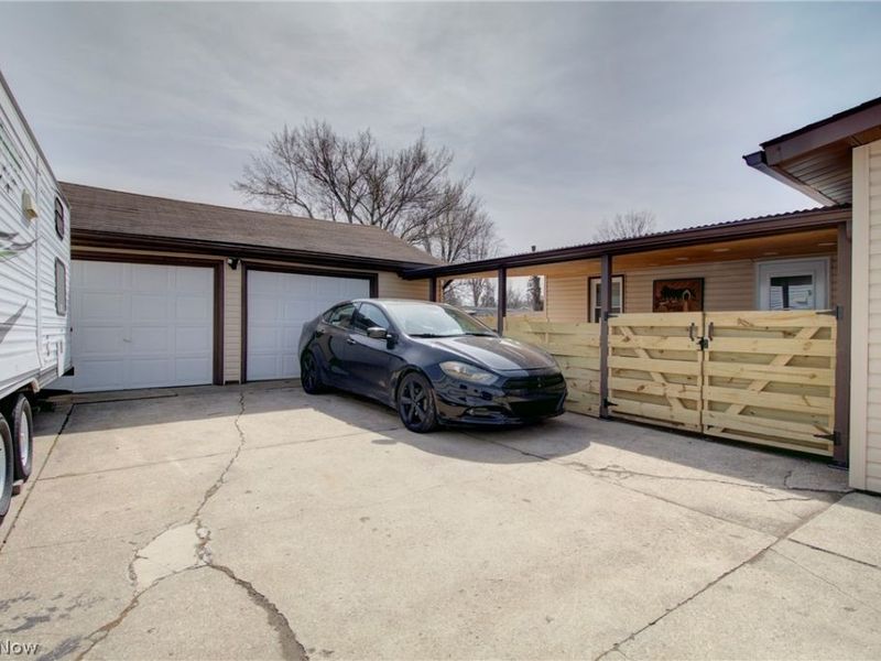 12123 National Drive, Grafton, OH 44044 Photo 32