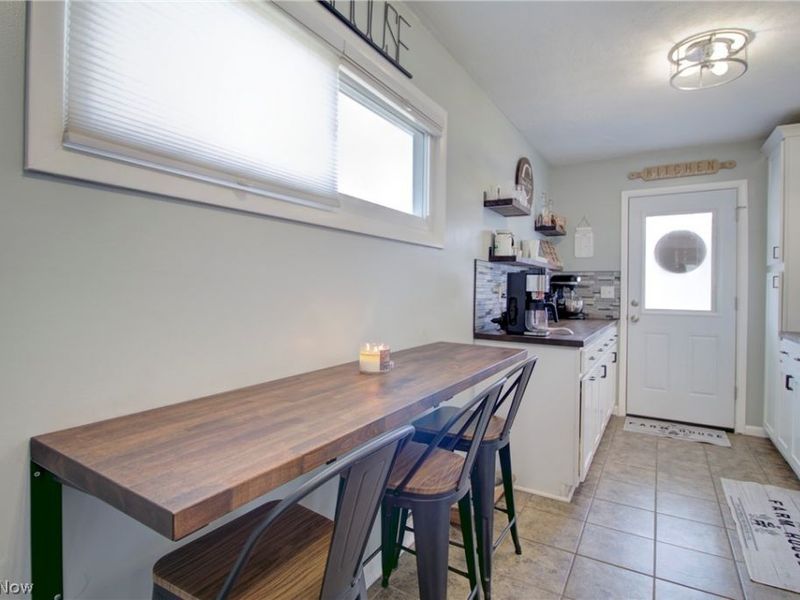 12123 National Drive, Grafton, OH 44044 Photo 8