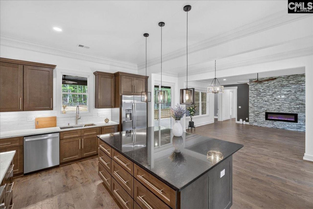 704 Harbor View Drive Photo 11