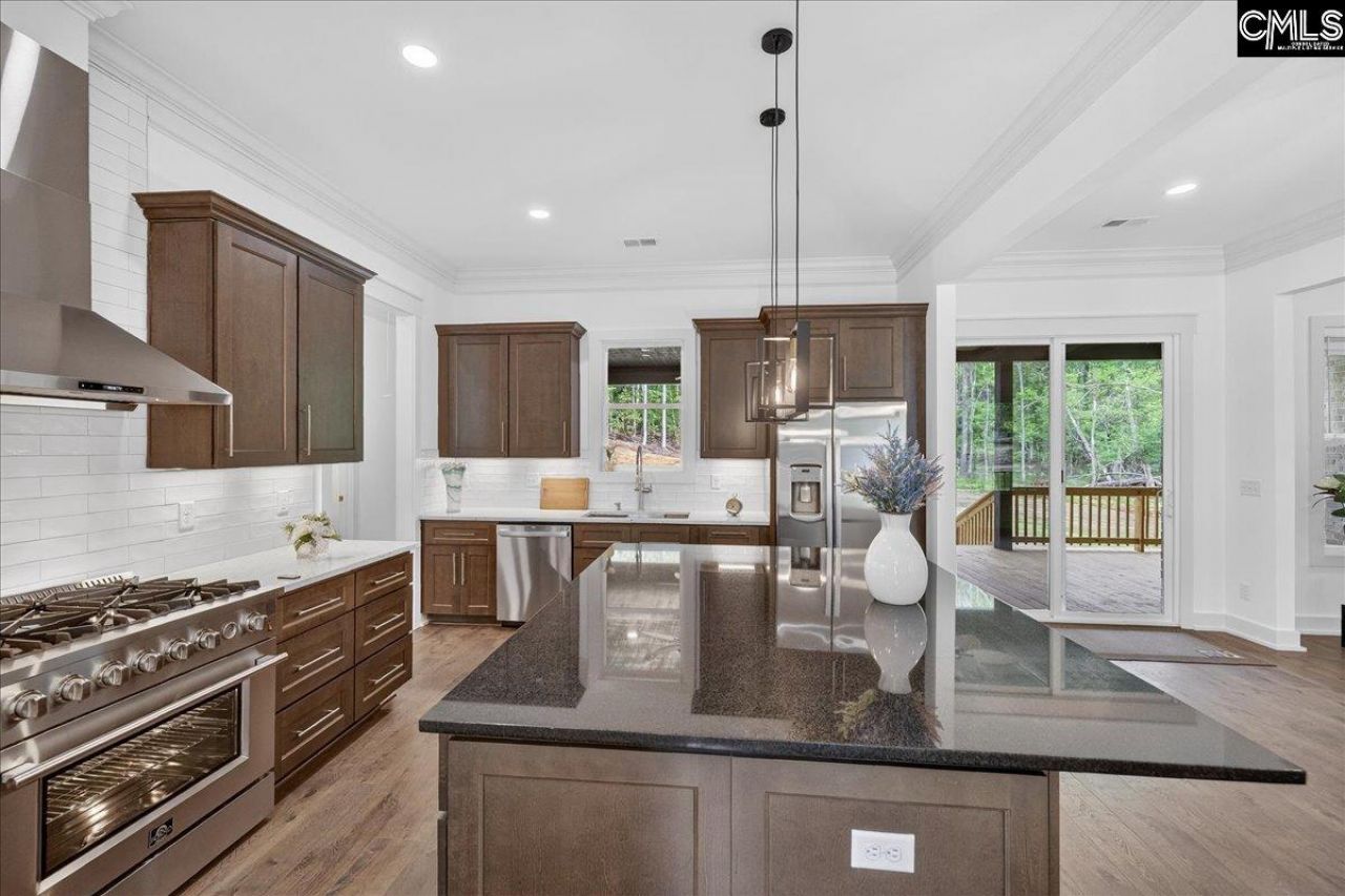 704 Harbor View Drive Photo 12