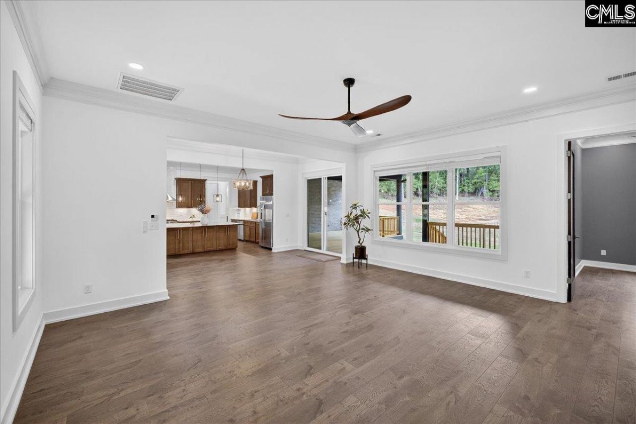 704 Harbor View Drive Photo 7