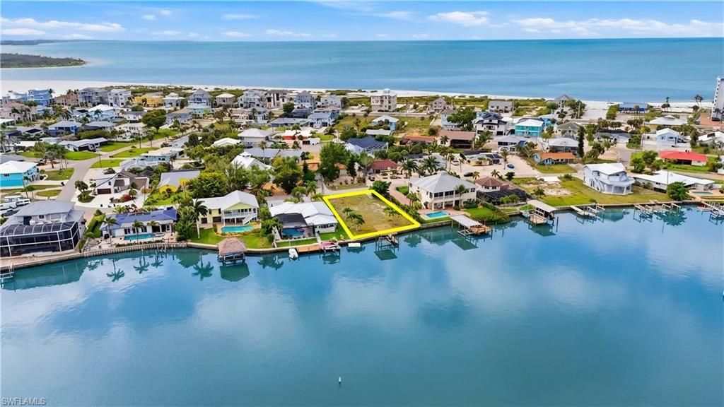 8061 Lagoon Rd, Fort Myers Beach, FL 33931 Photo
