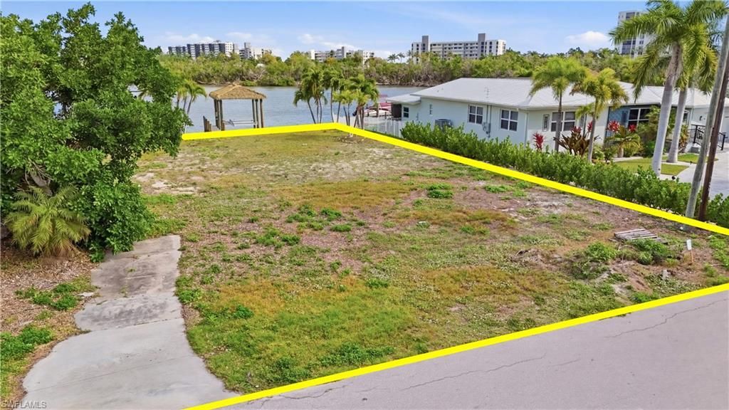 8061 Lagoon Rd, Fort Myers Beach, FL 33931 Photo