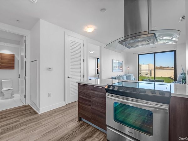 701 Ridge Hill Boulevard , Unit 10M, Yonkers, NY 10710