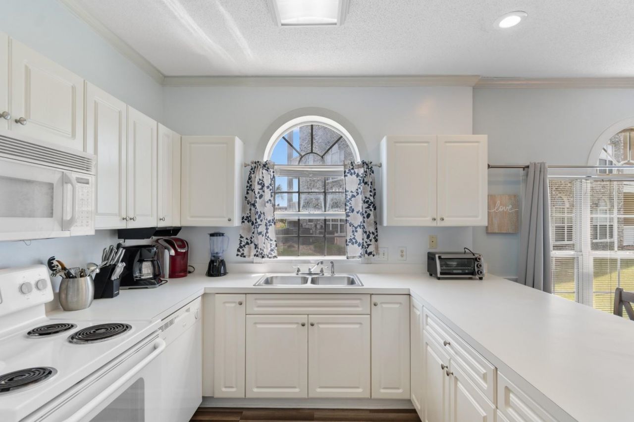 4631 Wild Iris Dr.  Photo 4