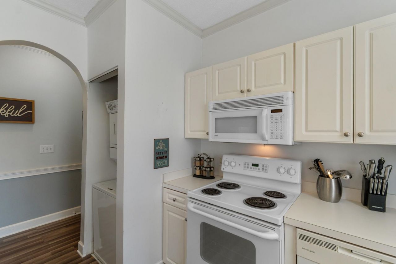 4631 Wild Iris Dr.  Photo 7