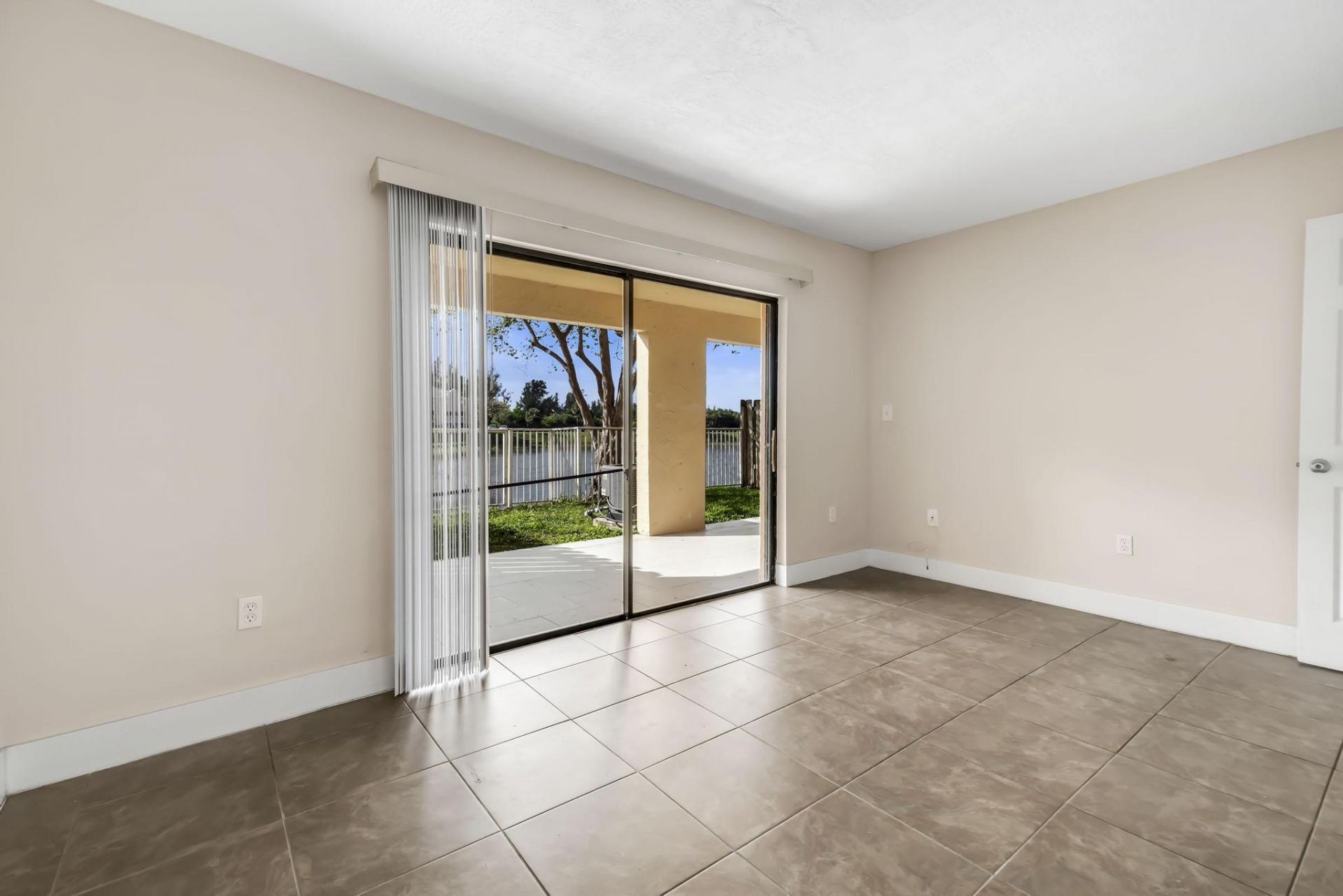 5200 NW 31st Avenue, Unit 141, Fort Lauderdale, FL 33309 Photo