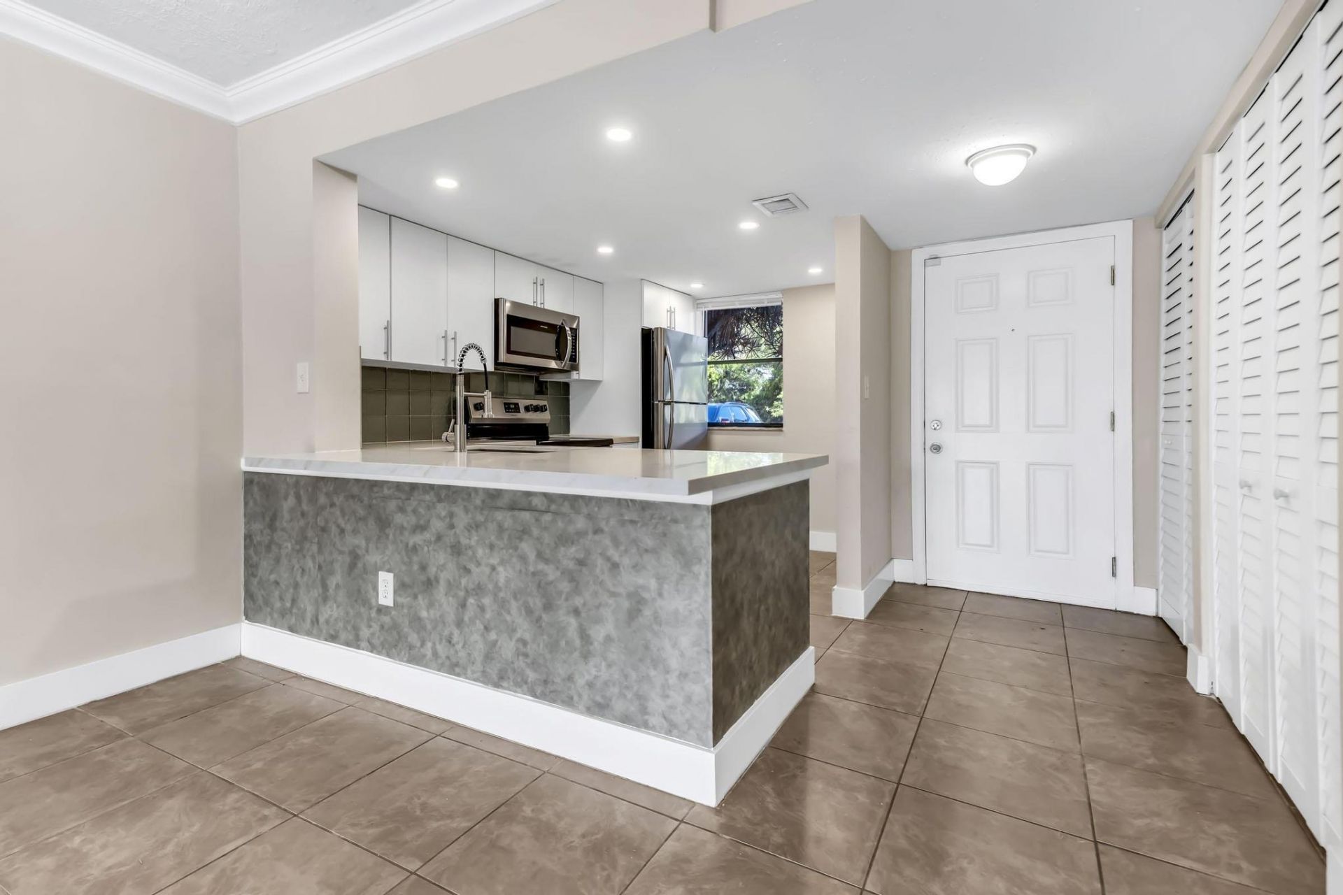 5200 NW 31st Avenue, Unit 141, Fort Lauderdale, FL 33309 Photo