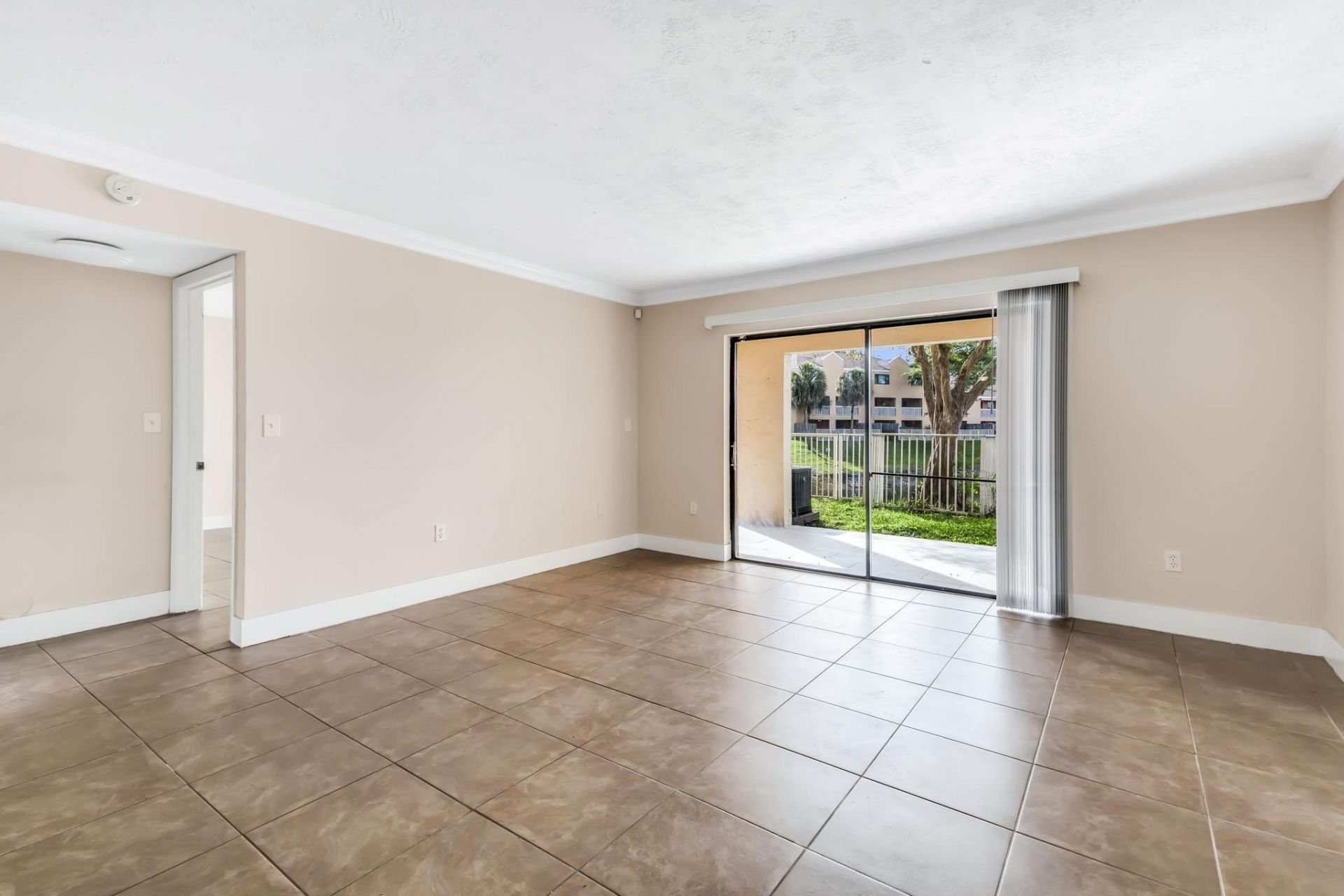 5200 NW 31st Avenue, Unit 141, Fort Lauderdale, FL 33309 Photo