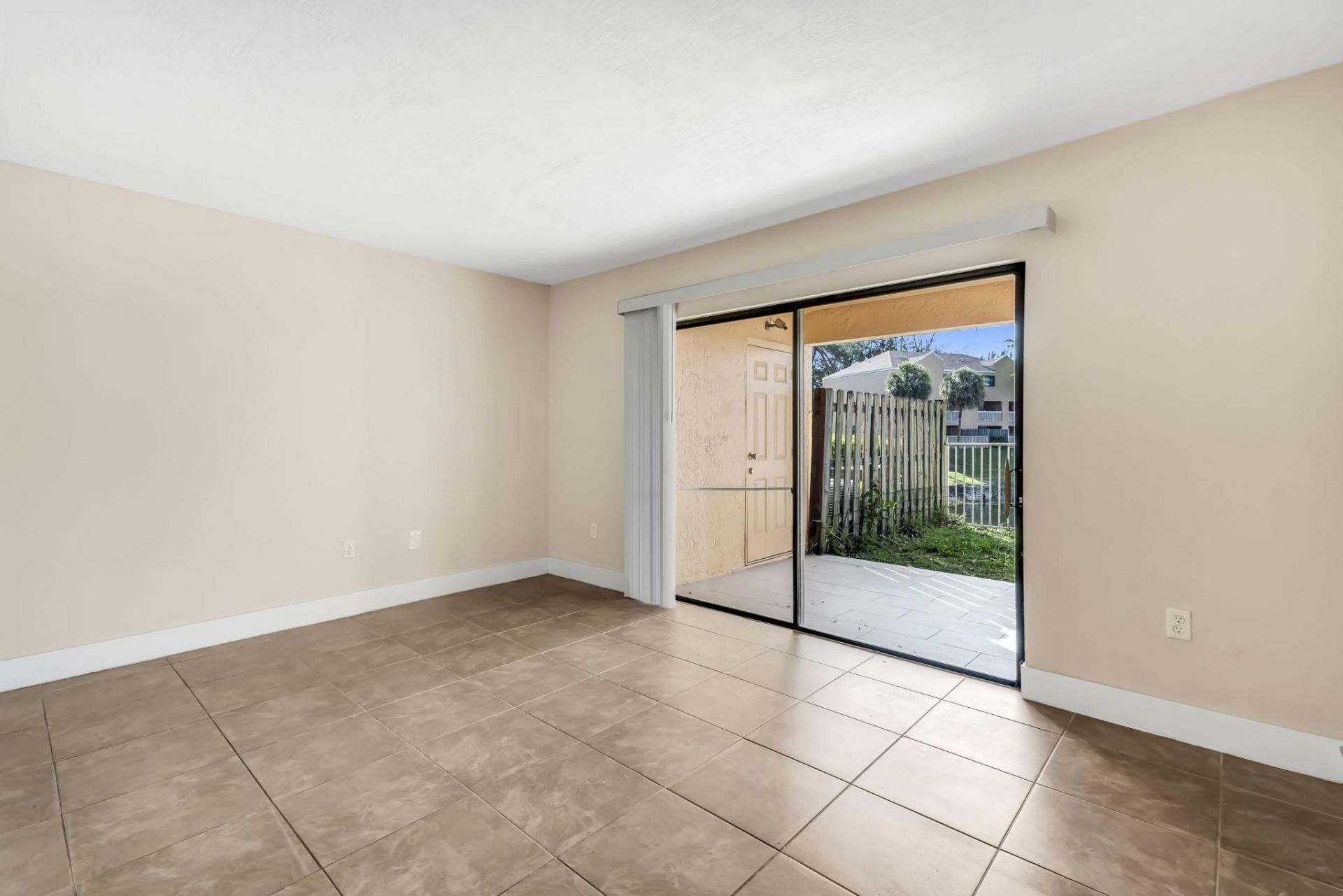 5200 NW 31st Avenue, Unit 141, Fort Lauderdale, FL 33309 Photo