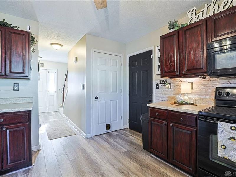 615 Saint James Place, Trenton, OH 45067 Photo 14