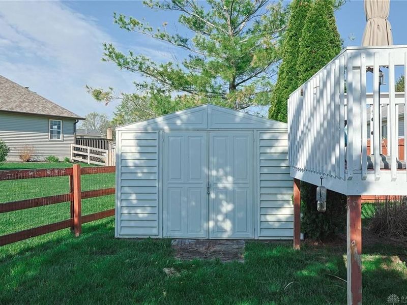 615 Saint James Place, Trenton, OH 45067 Photo 40