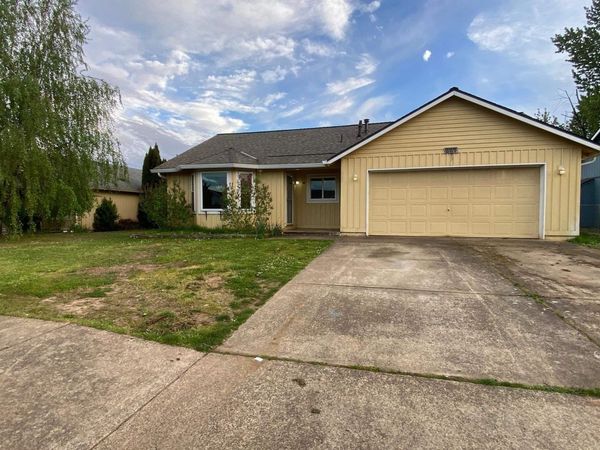 227 NW Bonanza Av, Dallas, OR 97338