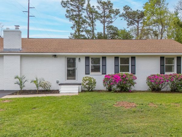 213 Russell Street, Beaufort, NC 28516