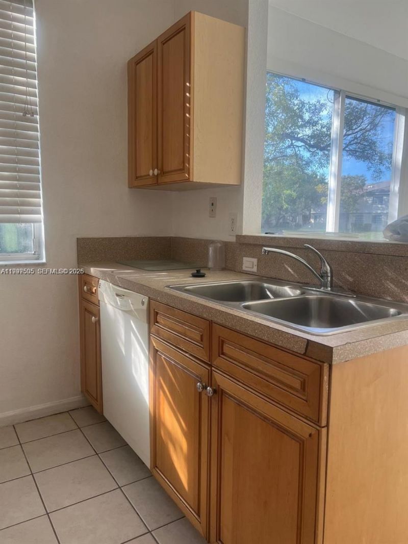 969 Abaco Ln, Riviera Beach, FL 33404 Photo