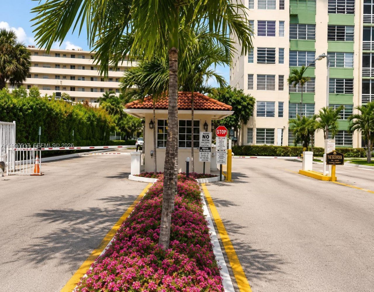 1780 NE 191st St, Unit 300, Miami, FL 33179 Photo