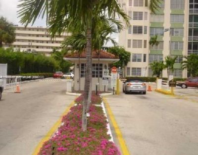 1780 NE 191st St, Unit 300-2, Miami, FL 33179 Photo