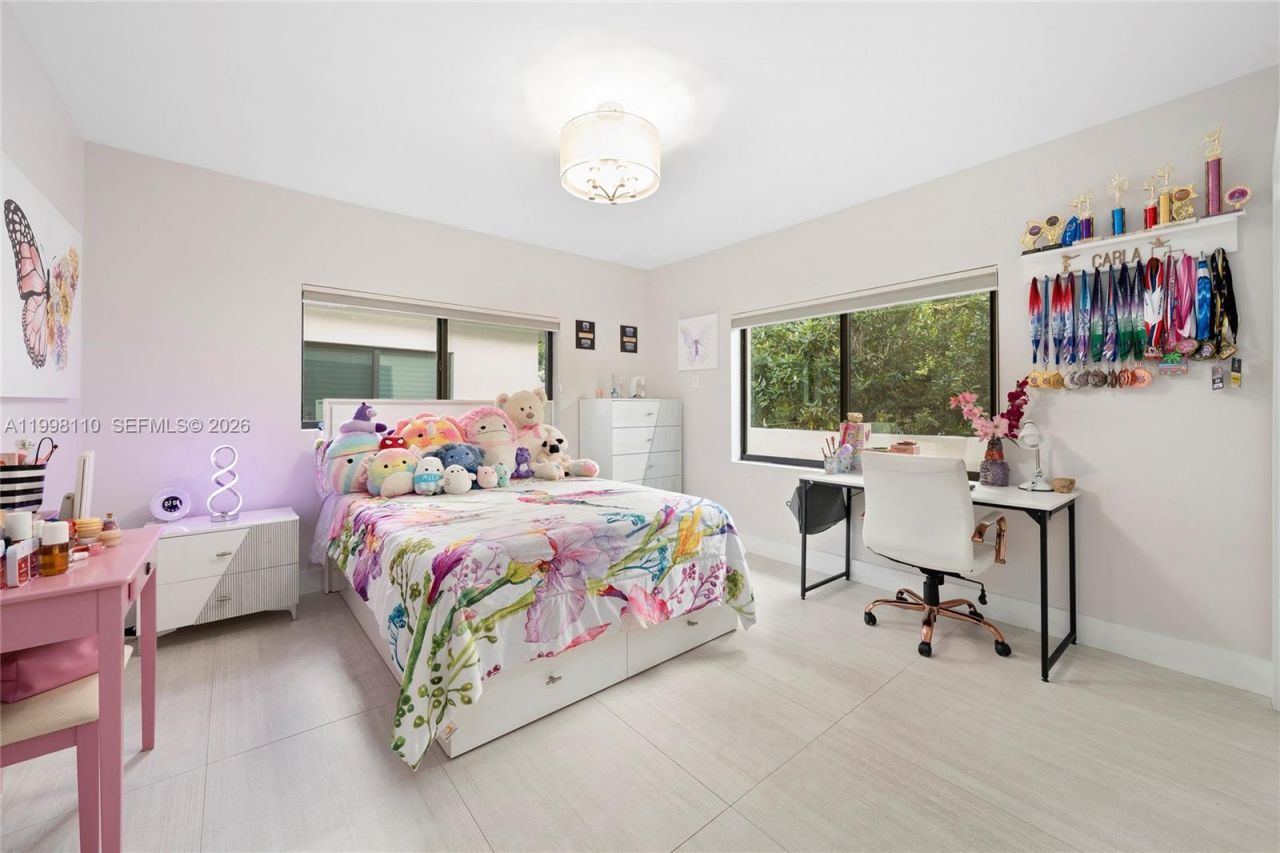 3141 N Bay Rd, Miami Beach, FL 33140 Photo