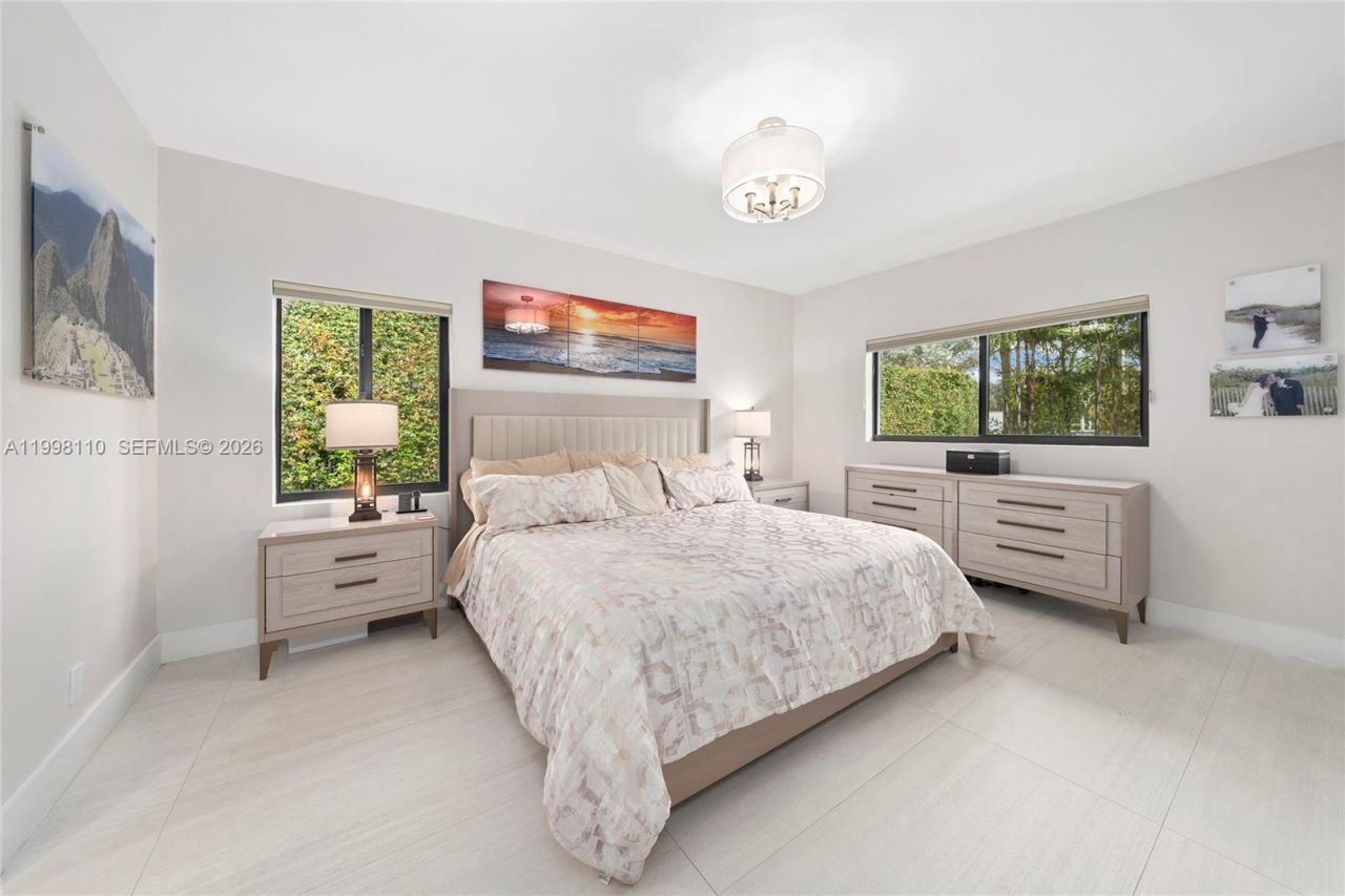 3141 N Bay Rd, Miami Beach, FL 33140 Photo